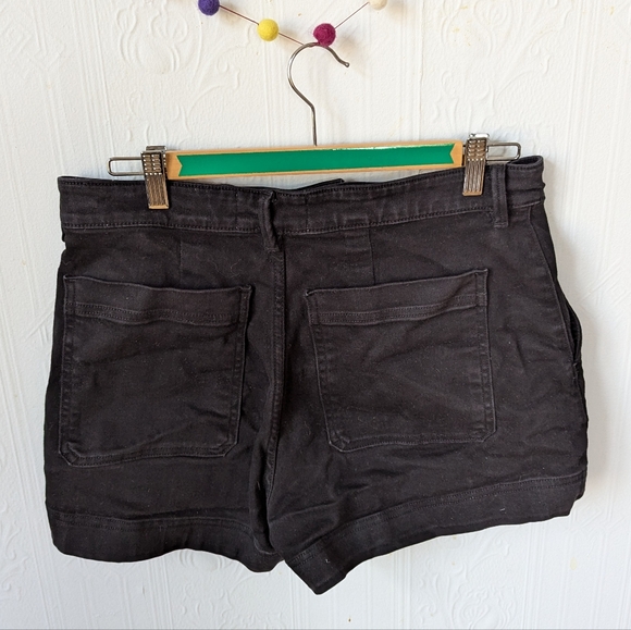 Everlane black shorts size 12 - Picture 2 of 2
